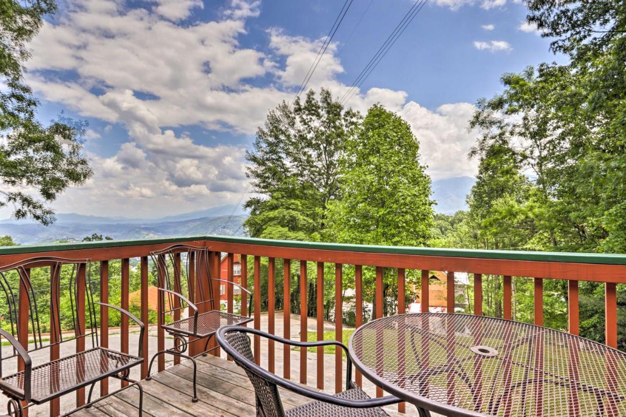 Gatlinburg Chalet Hot Tub, Sauna And Mountain View Kültér fotó